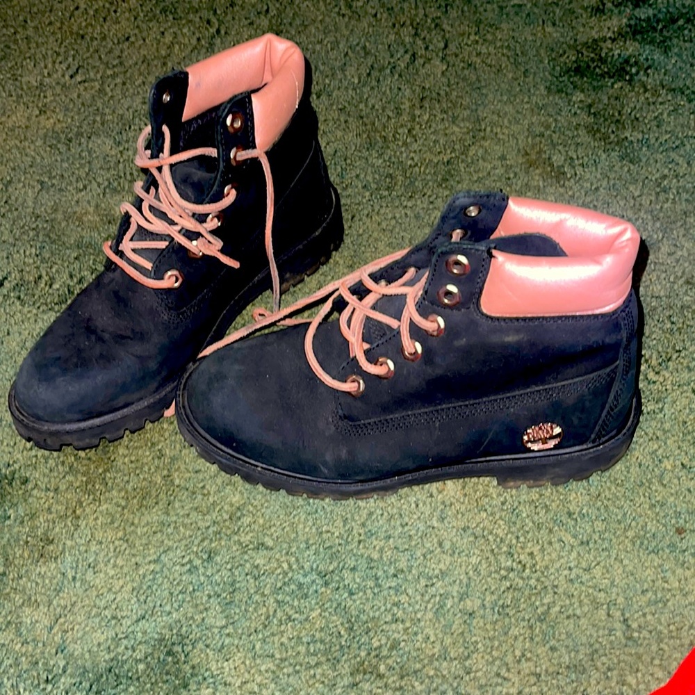 Timberland customs rose gold and black authentic